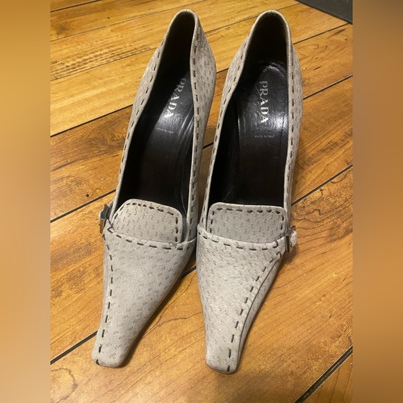 Prada Saffriano Ostrich high Heel shoes - Picture 3 of 7